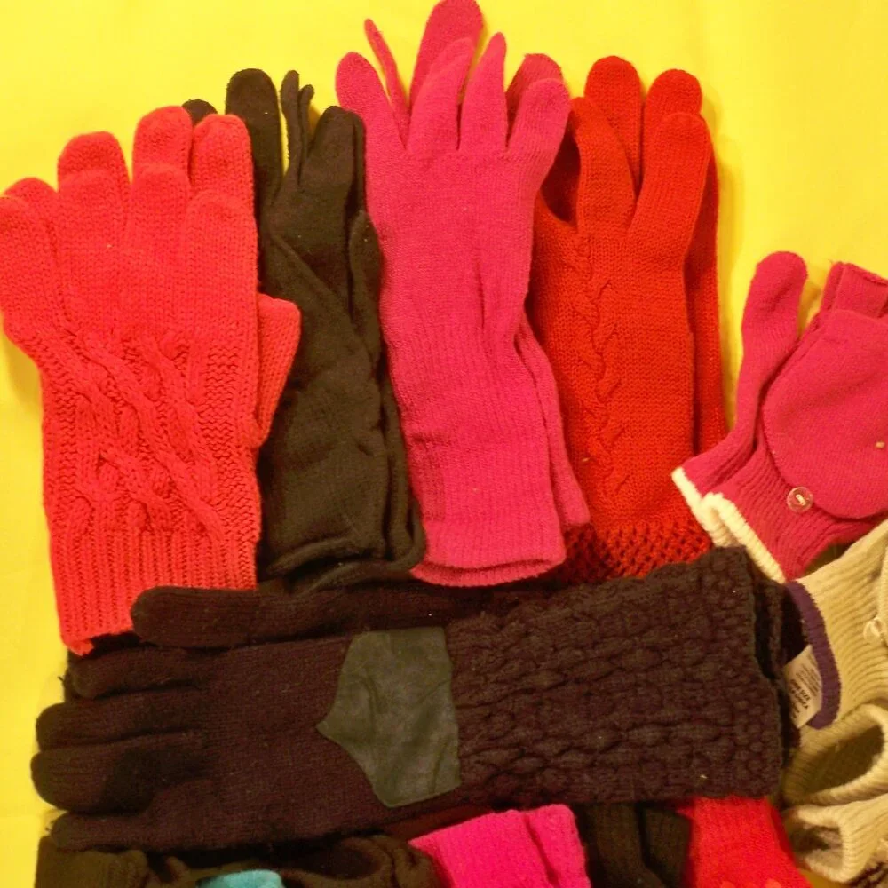 14 Pairs, Assorted Knit Gloves, Mittens *Sizes